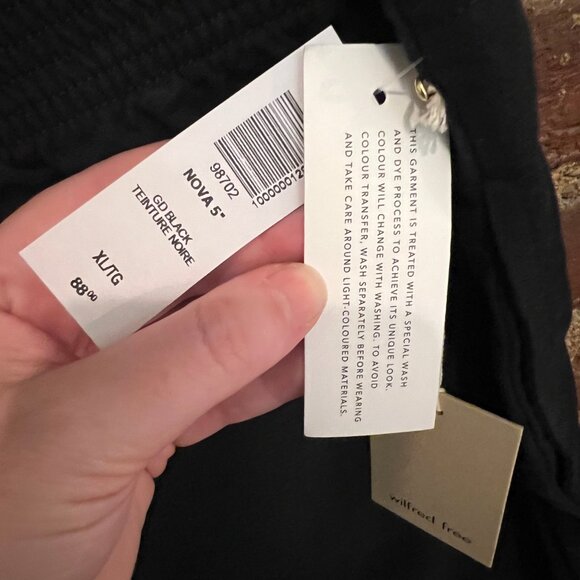 Aritzia Wilfred Free- Nova 5" Short - Black - Picture 4 of 5